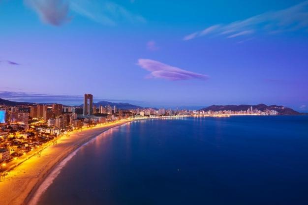 Sunset Waves Benidorm By Mar Holidays Bagian luar foto